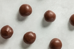 Dark Chocolate protein Balls